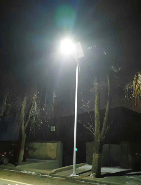 积石山县鄯善太阳能路灯项目