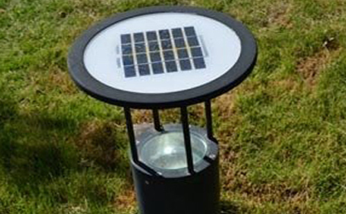 鄯善别墅庭院氛围营造：草坪灯选型与布光技巧